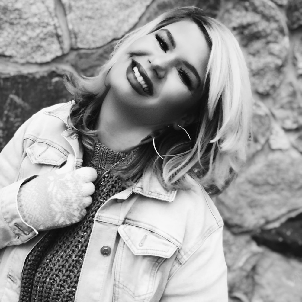 Meet your Posher, Kelly